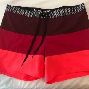 Hurley women’s swim trunks